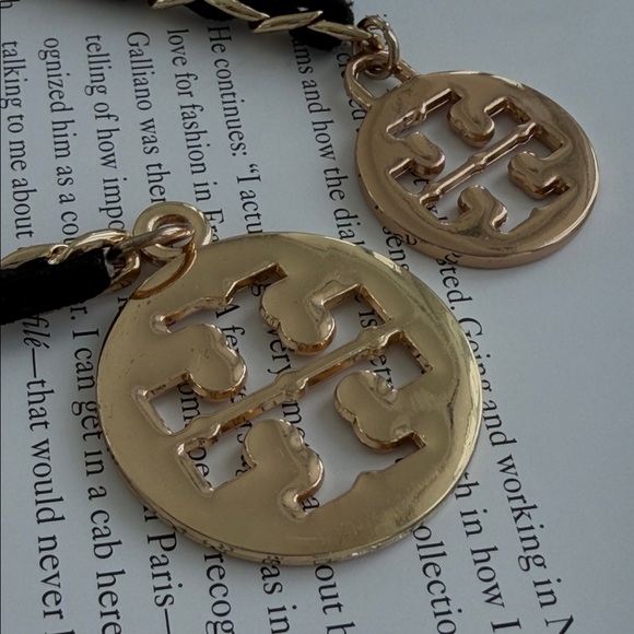 ♥️♥️♥️ Tory Burch  necklace/belt/bracelet - Picture 11 of 11